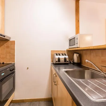 Apartment Chamois Blanc 2b - Comfortable Mont Blanc Haven